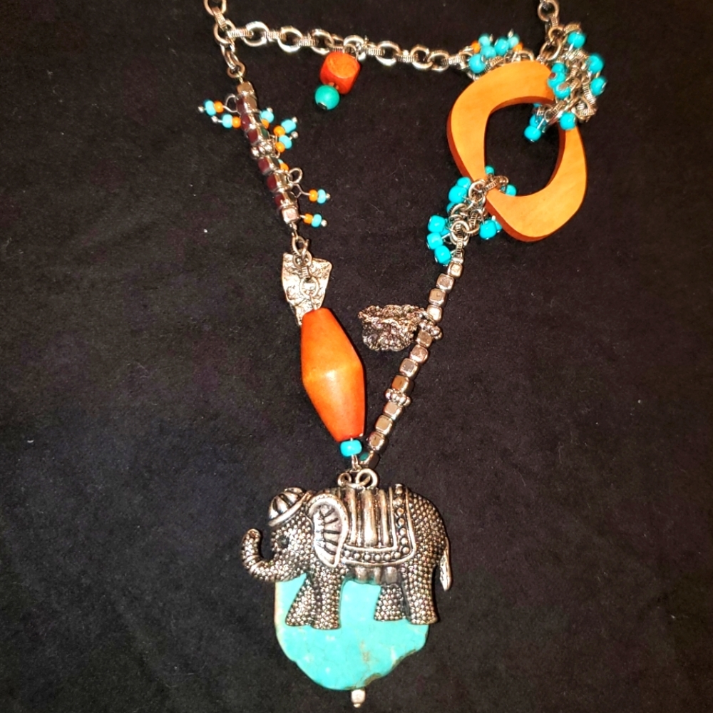 BOGO, CHICOS TURQUOISE NECKLACE